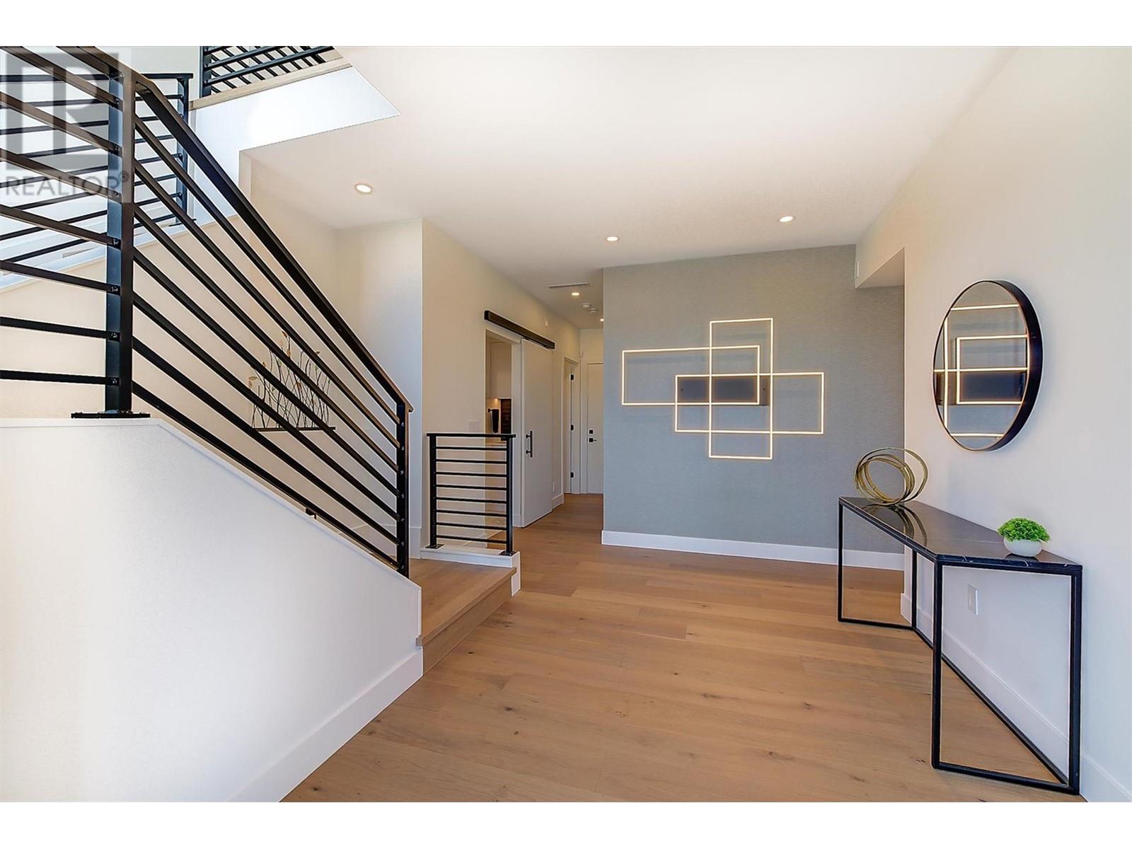 3342 Vineyard View Drive, West Kelowna