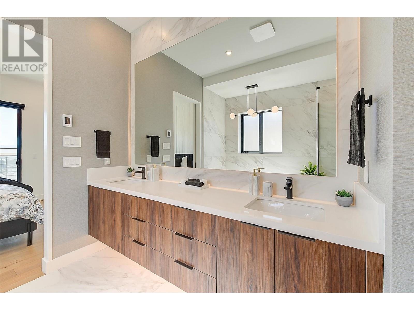 3342 Vineyard View Drive, West Kelowna