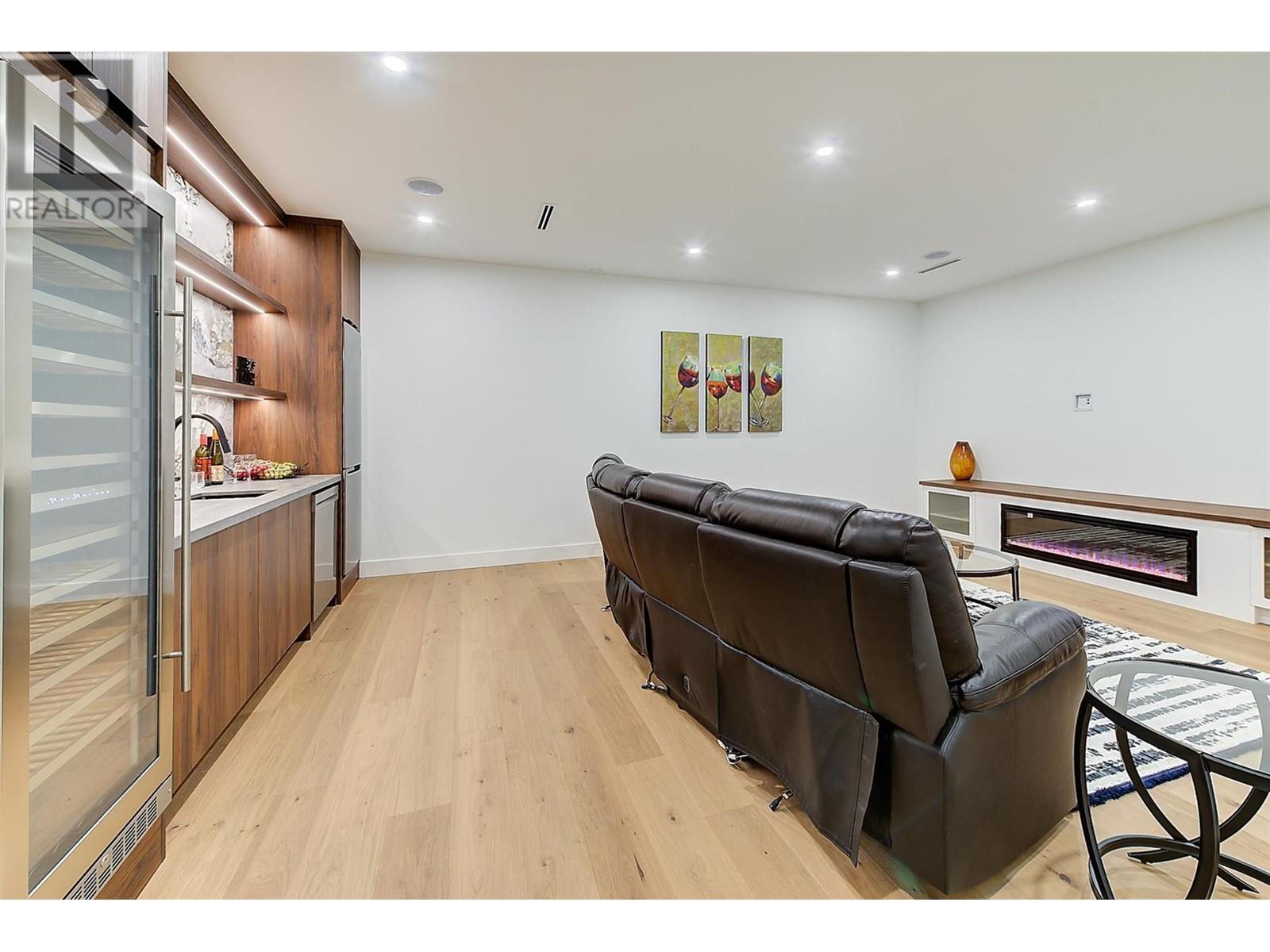 3342 Vineyard View Drive, West Kelowna