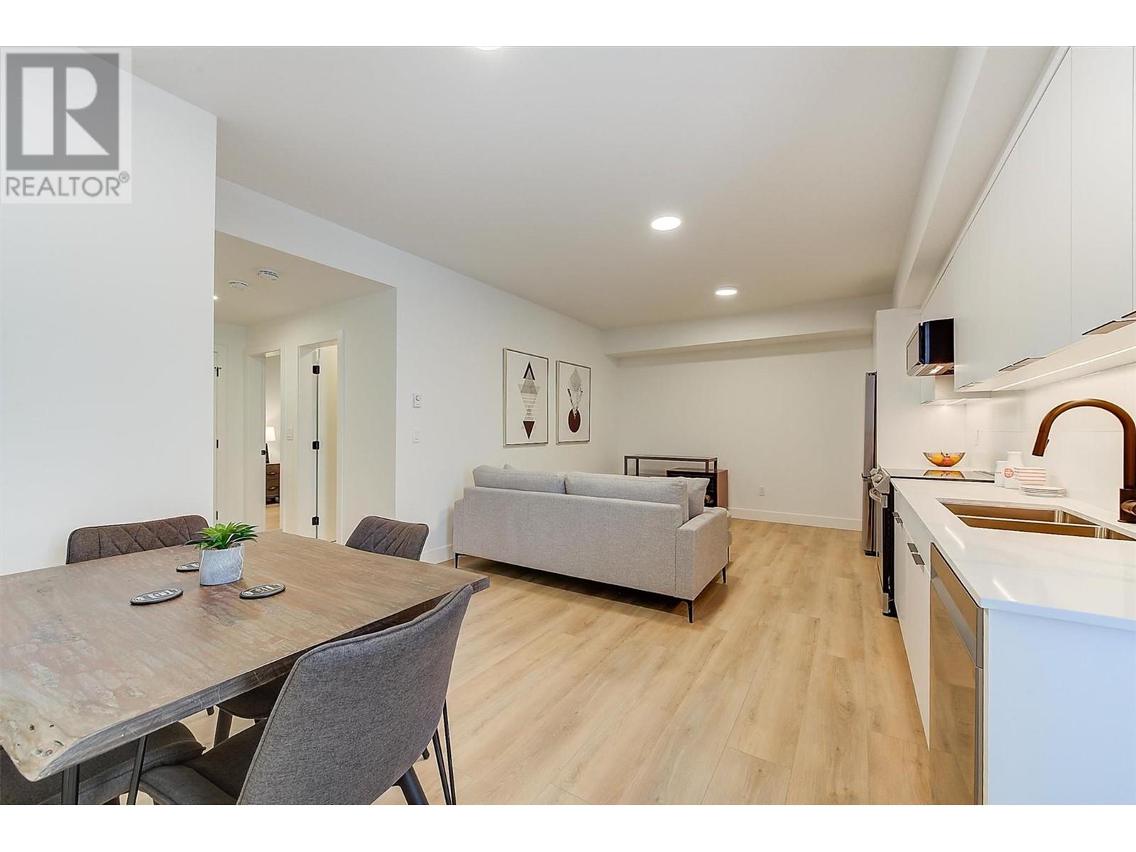 3342 Vineyard View Drive, West Kelowna