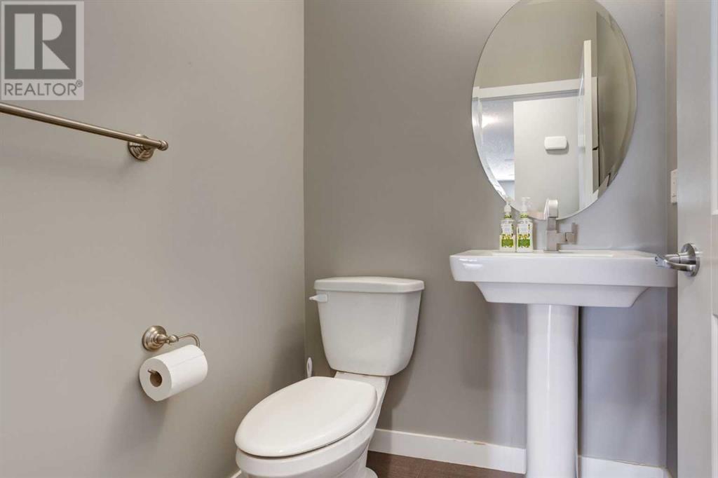 Single Family House for Sale in  Aspen Acres Manor SW Aspen Woods Calgary 
