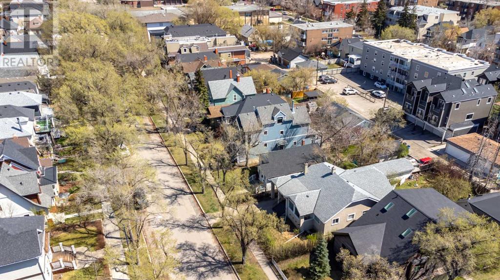 Single Family House Bungalow for Sale in   Avenue SW Sunalta Calgary 