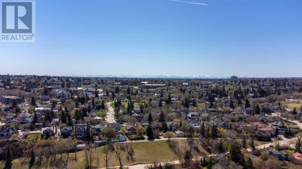 Single Family House Bungalow for Sale in   Avenue SW Sunalta Calgary 