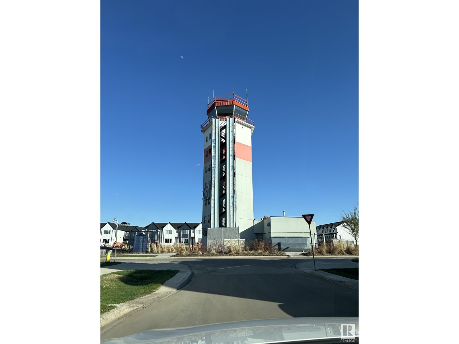 8029 CEDRIC MAH RD NW, Edmonton