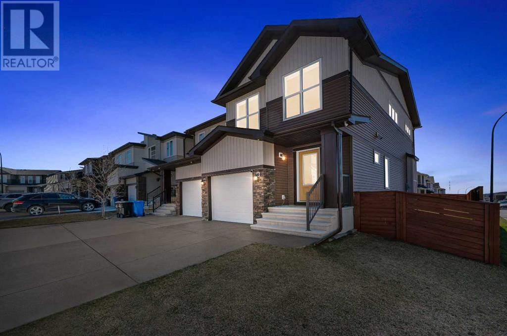 126 Carringvue Park NW, Calgary, Alberta