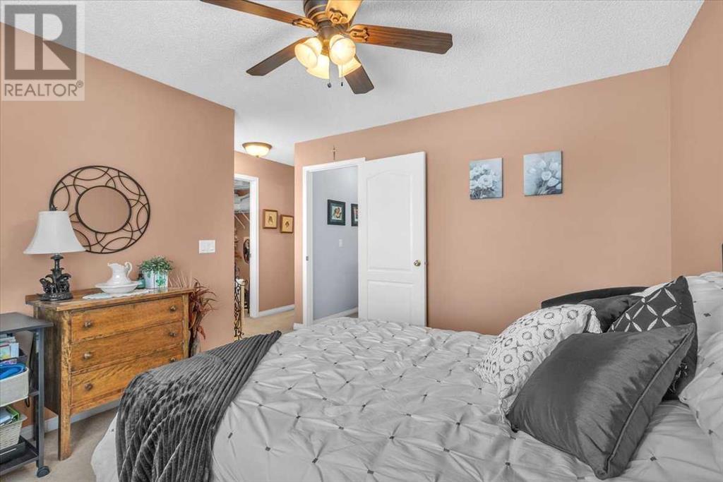 Single Family House for Sale in  Country Hills Gardens NW Country Hills Calgary 