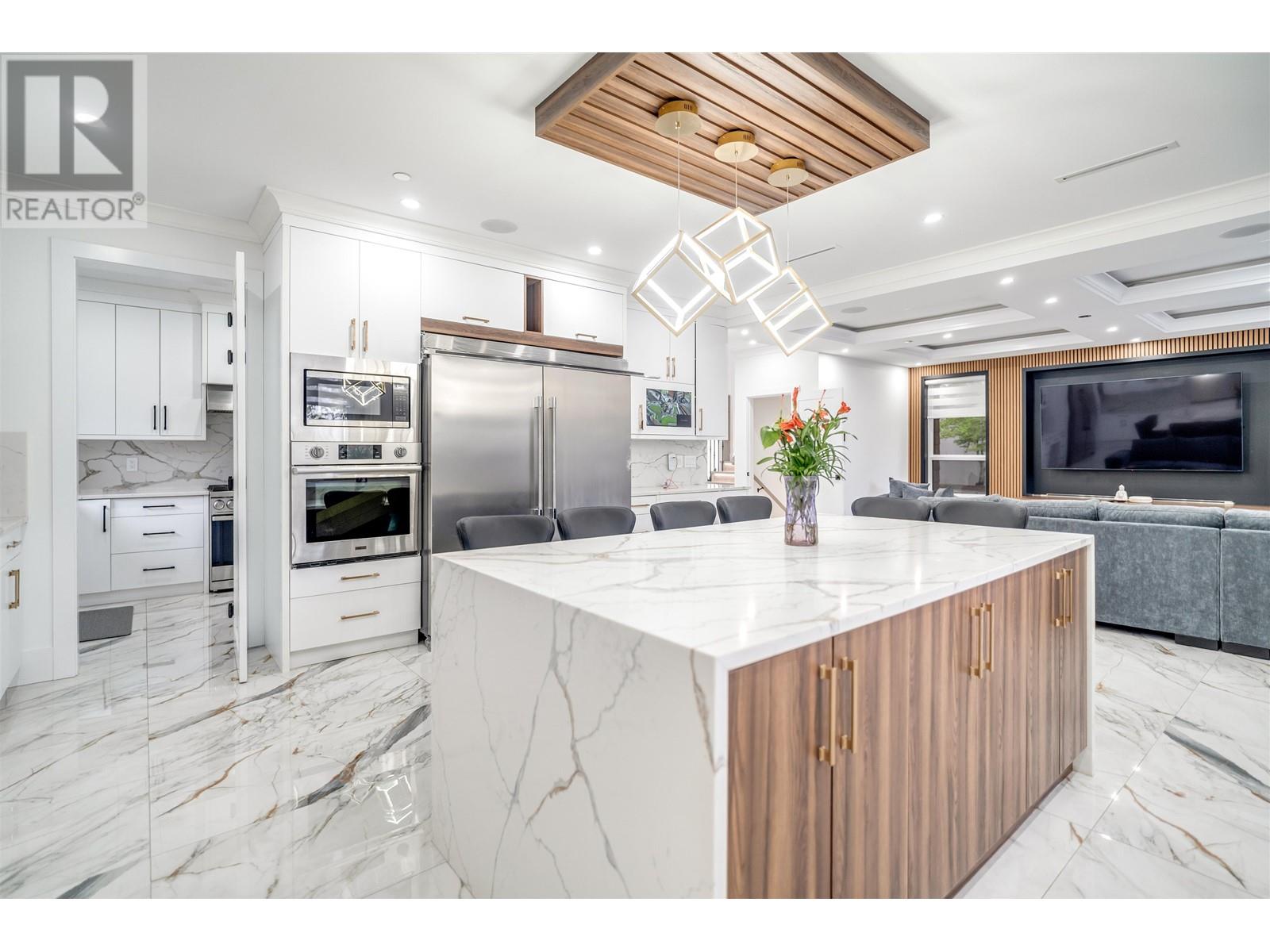 Photo 8 of 22839 Purdey Avenue, Maple Ridge BC