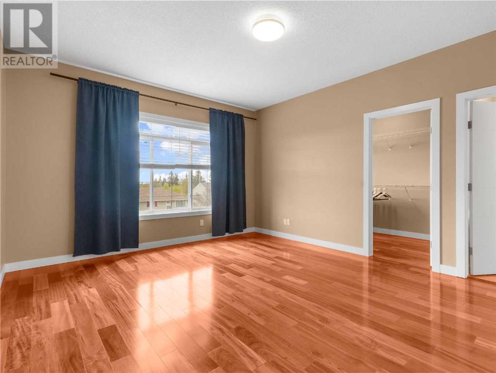 Single Family House for Sale in   Street SE Forest Lawn Calgary 