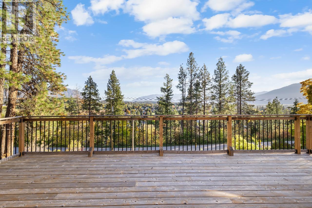 2424 CRAWFORD Street, Creston