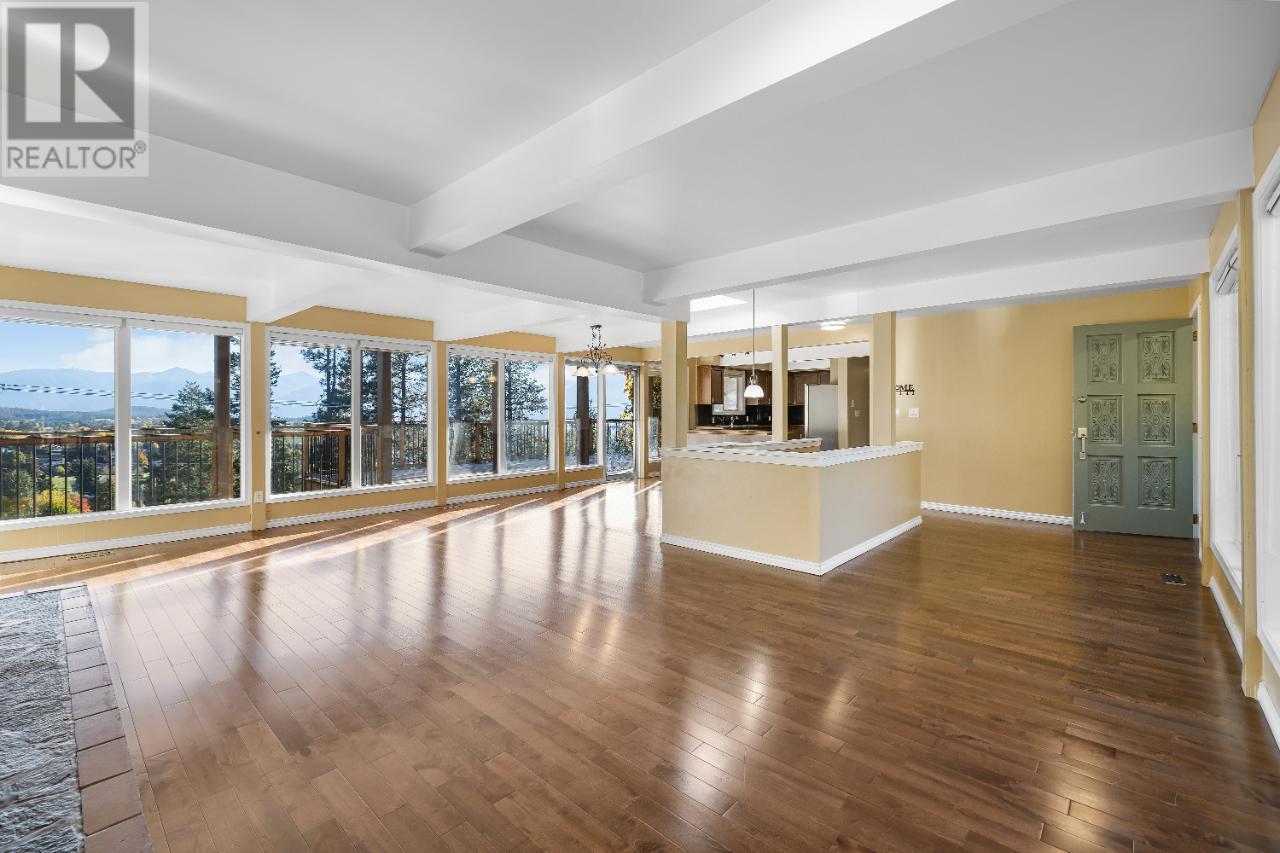2424 CRAWFORD Street, Creston