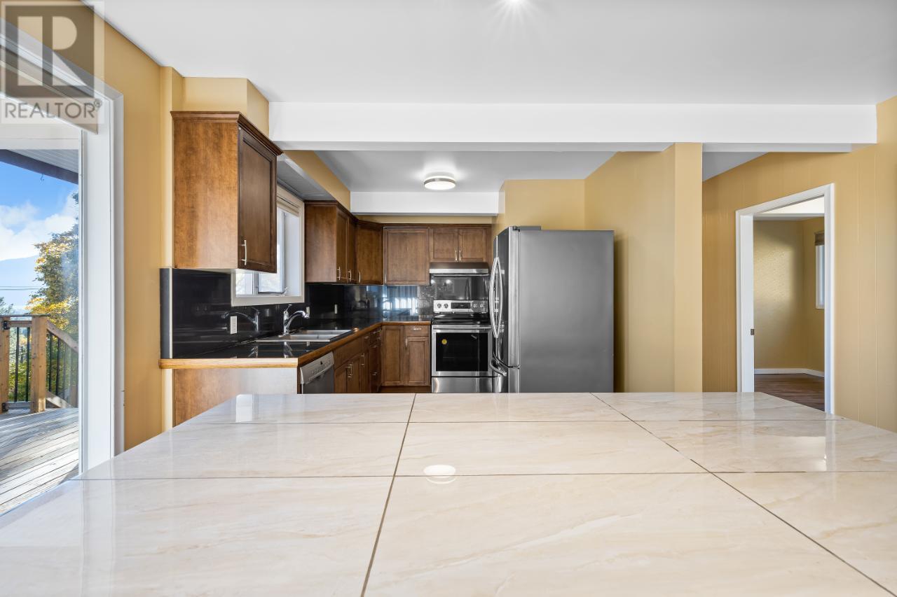 2424 CRAWFORD Street, Creston