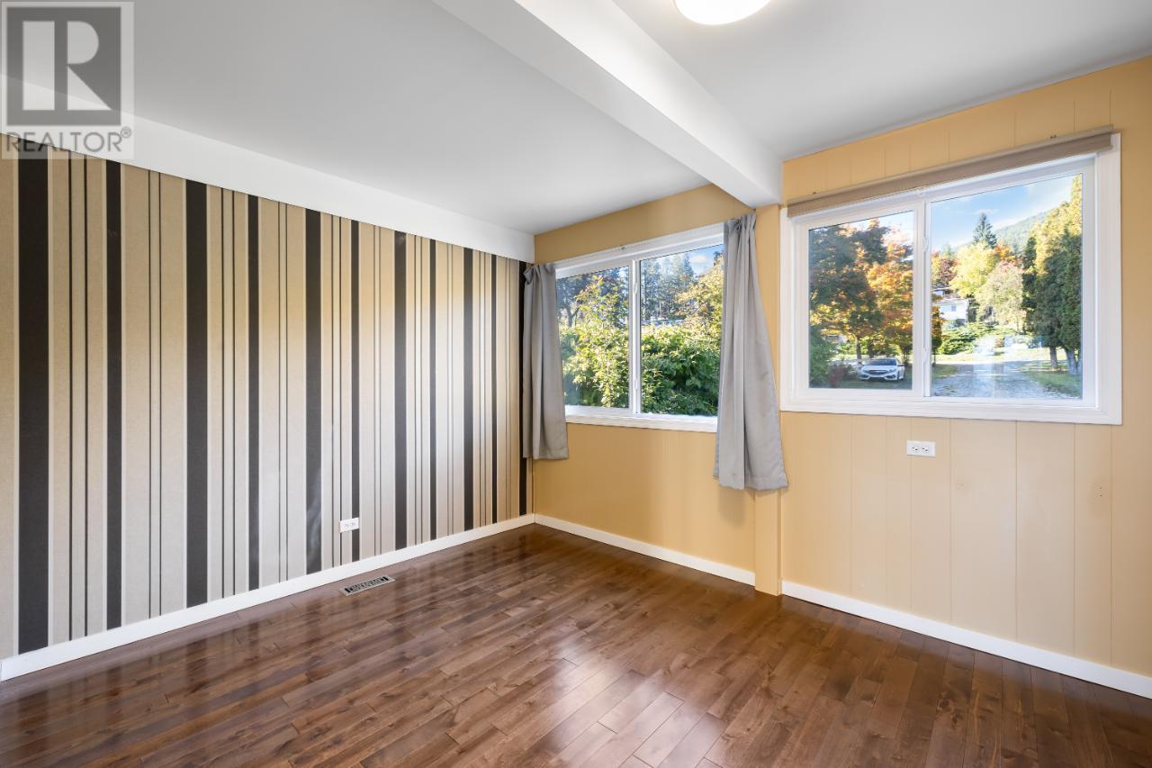 2424 CRAWFORD Street, Creston