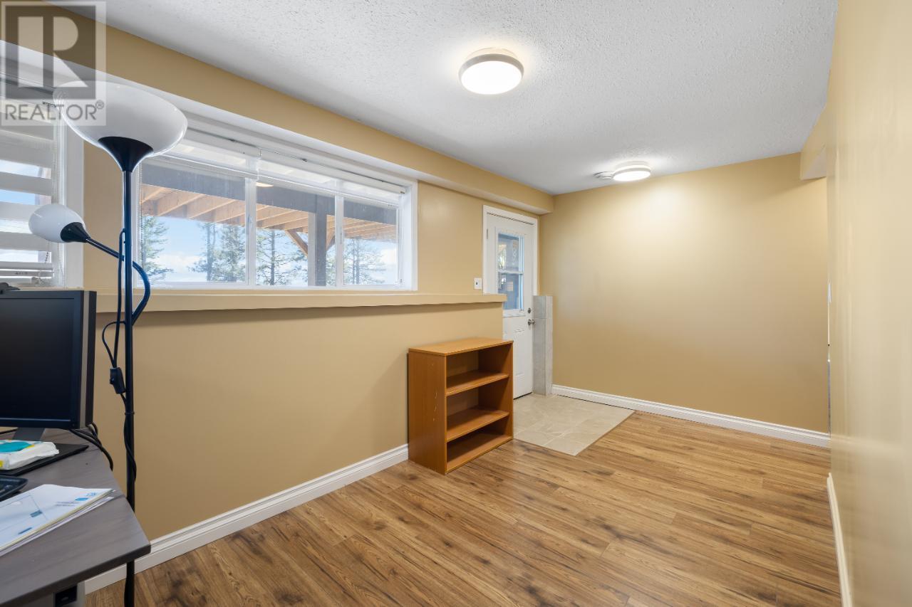 2424 CRAWFORD Street, Creston