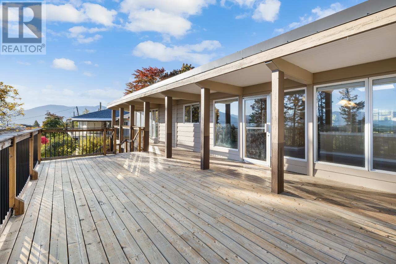 2424 CRAWFORD Street, Creston