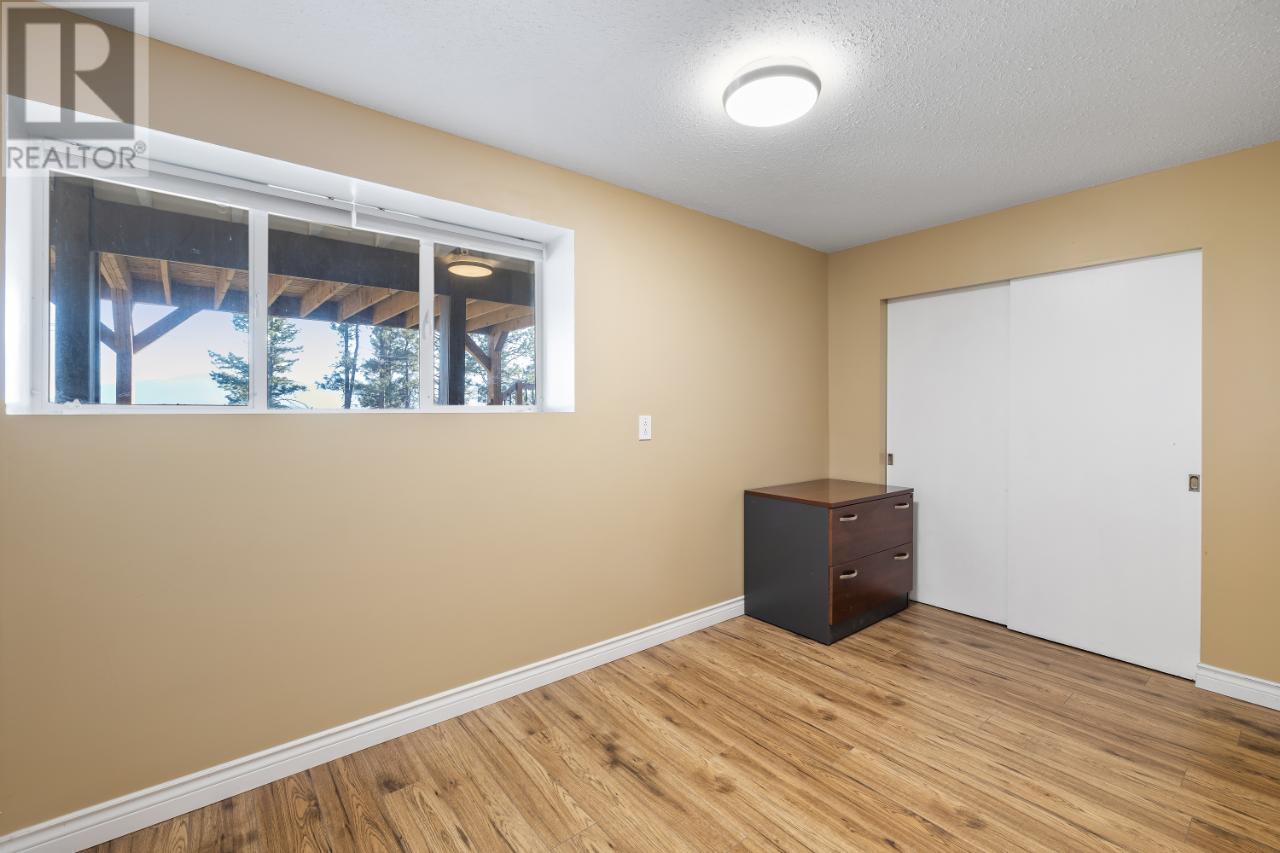 2424 CRAWFORD Street, Creston