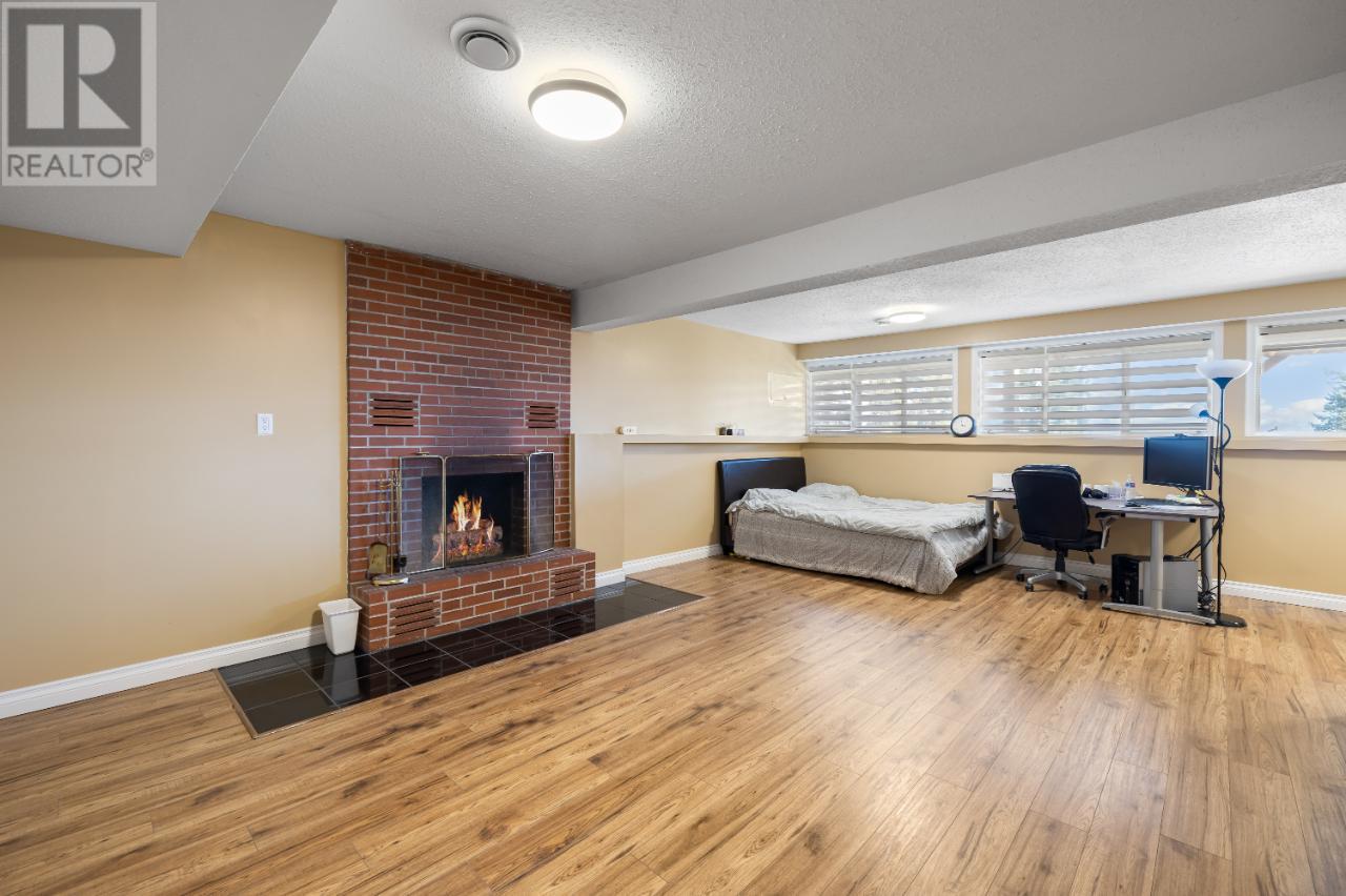 2424 CRAWFORD Street, Creston