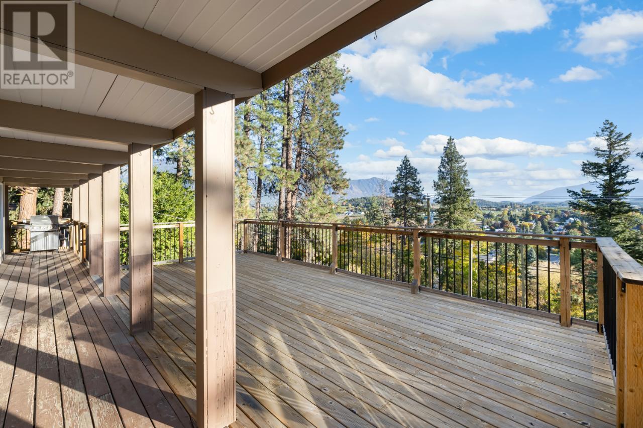 2424 CRAWFORD Street, Creston