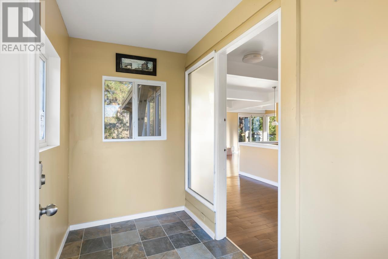 2424 CRAWFORD Street, Creston