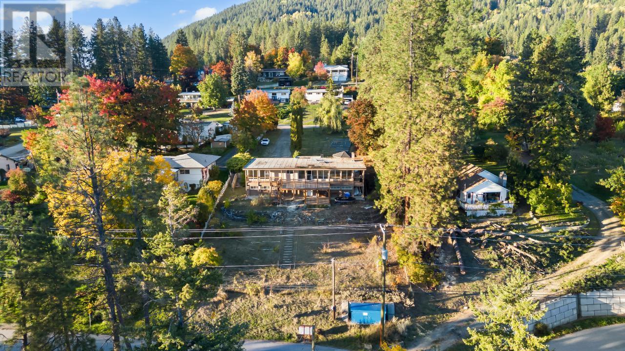 2424 CRAWFORD Street, Creston