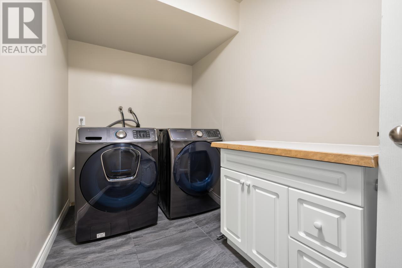 2424 CRAWFORD Street, Creston