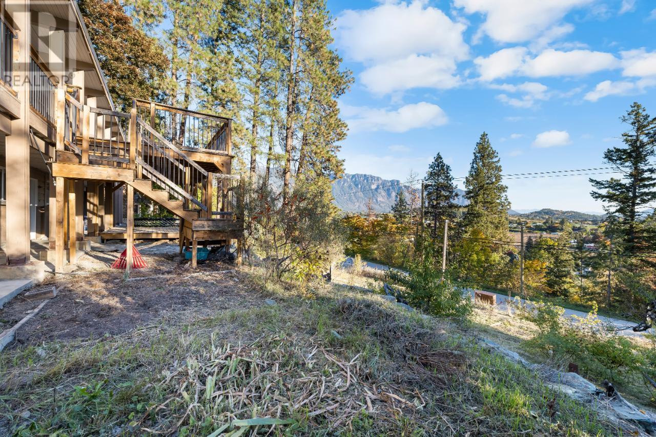 2424 CRAWFORD Street, Creston