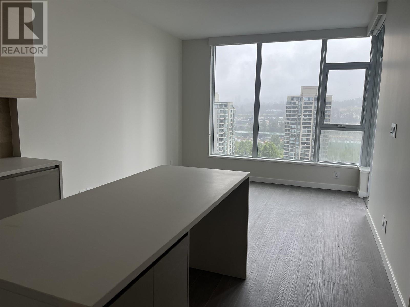 Photo 7 of 1301 4168 Lougheed Highway, Burnaby BC