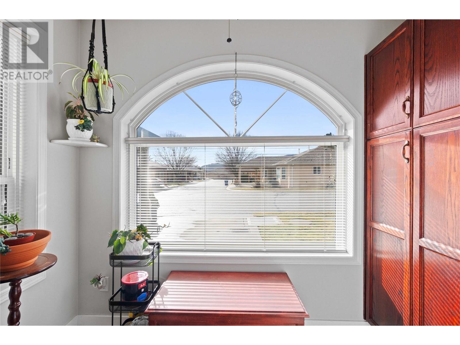 14 2210 Louie Drive, West Kelowna