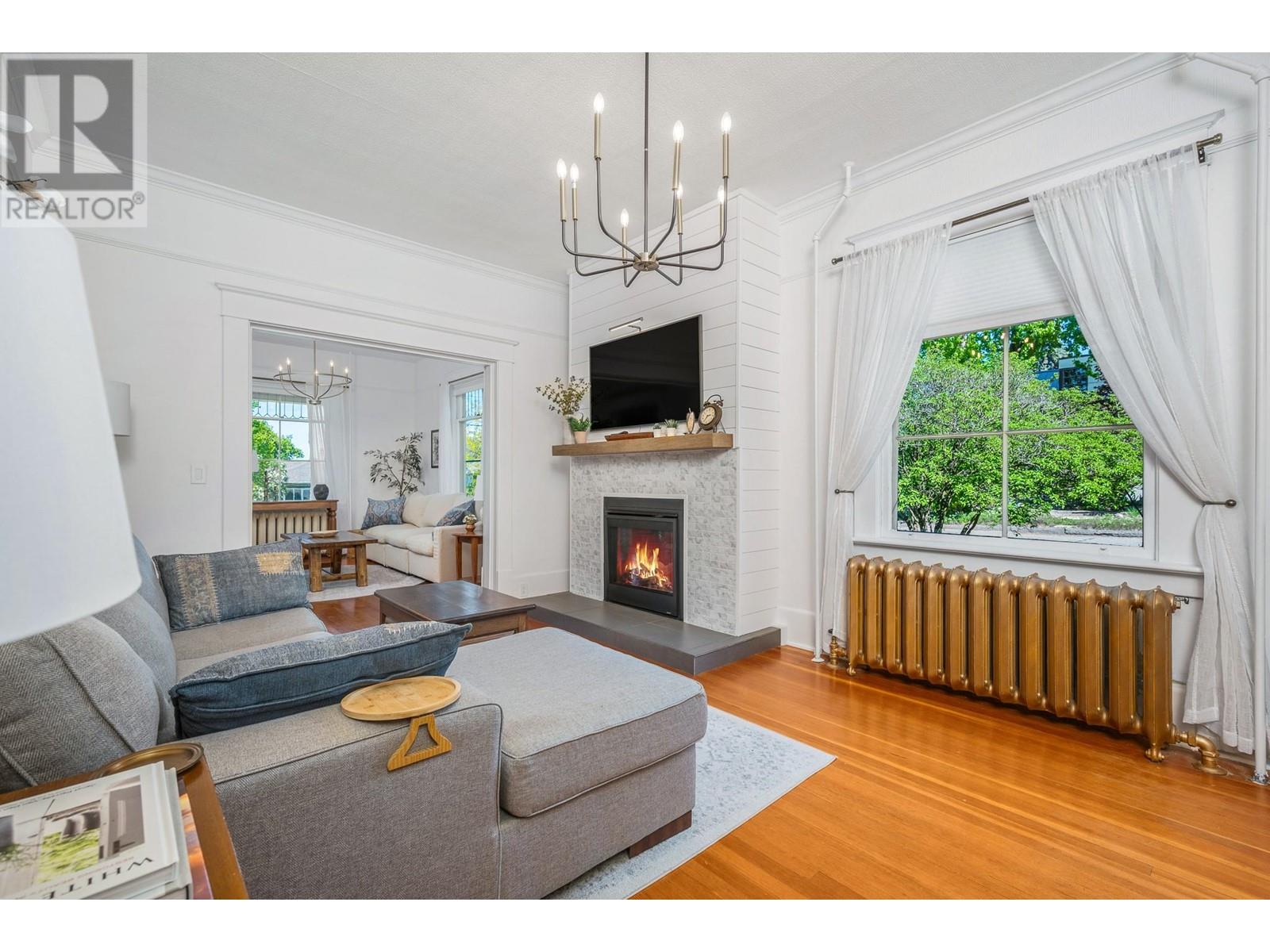  2000 37 Avenue, Vernon