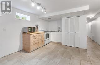  715 Lowe Drive, Cawston