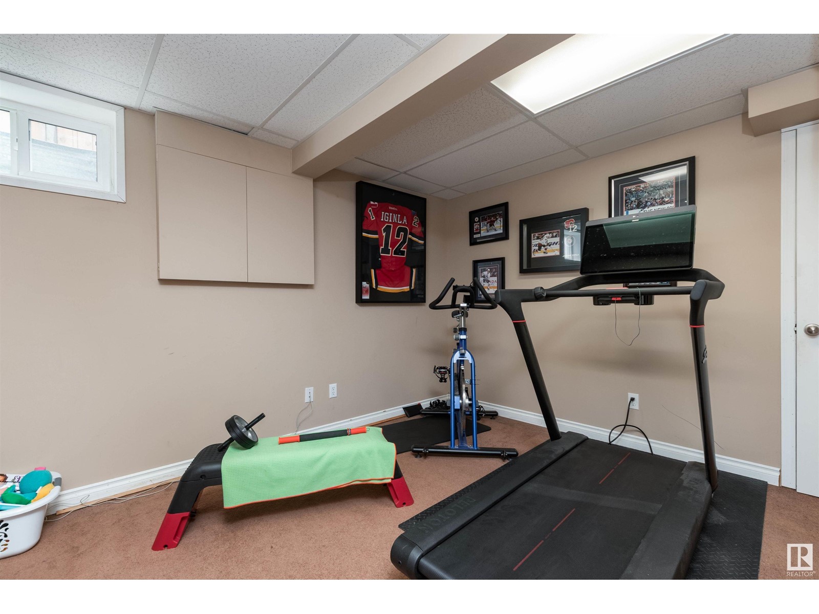 9 COACHMAN CO, Sherwood Park