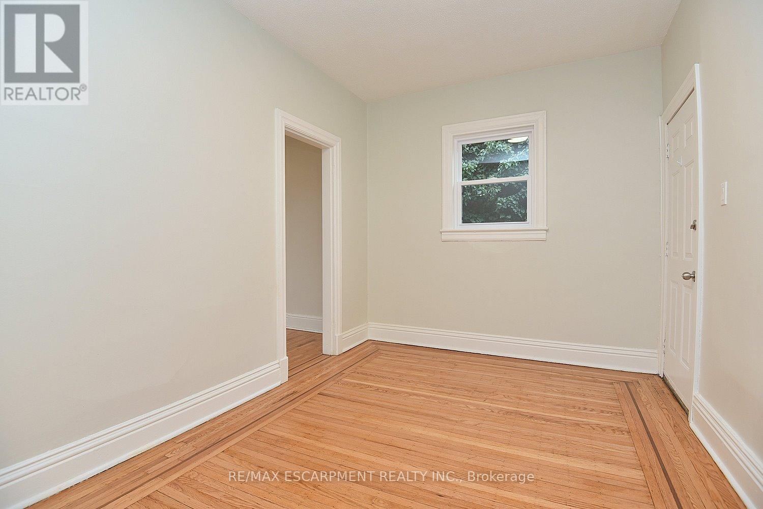 Photo 38 of 66 Erie Avenue, Hamilton ON