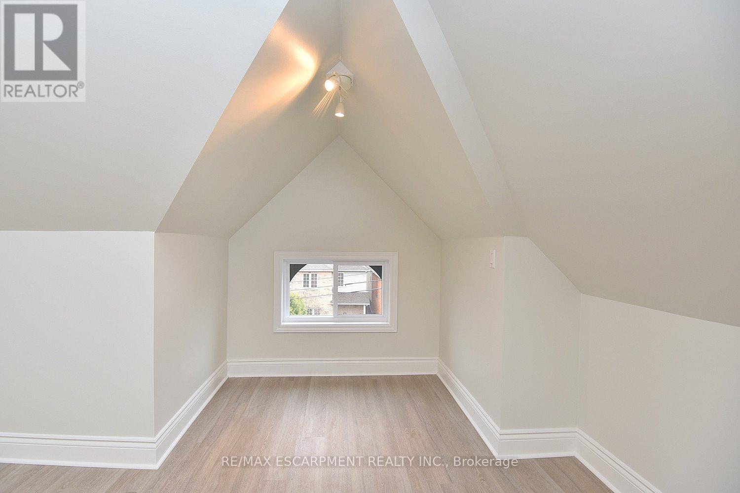 Photo 8 of 66 Erie Avenue, Hamilton ON