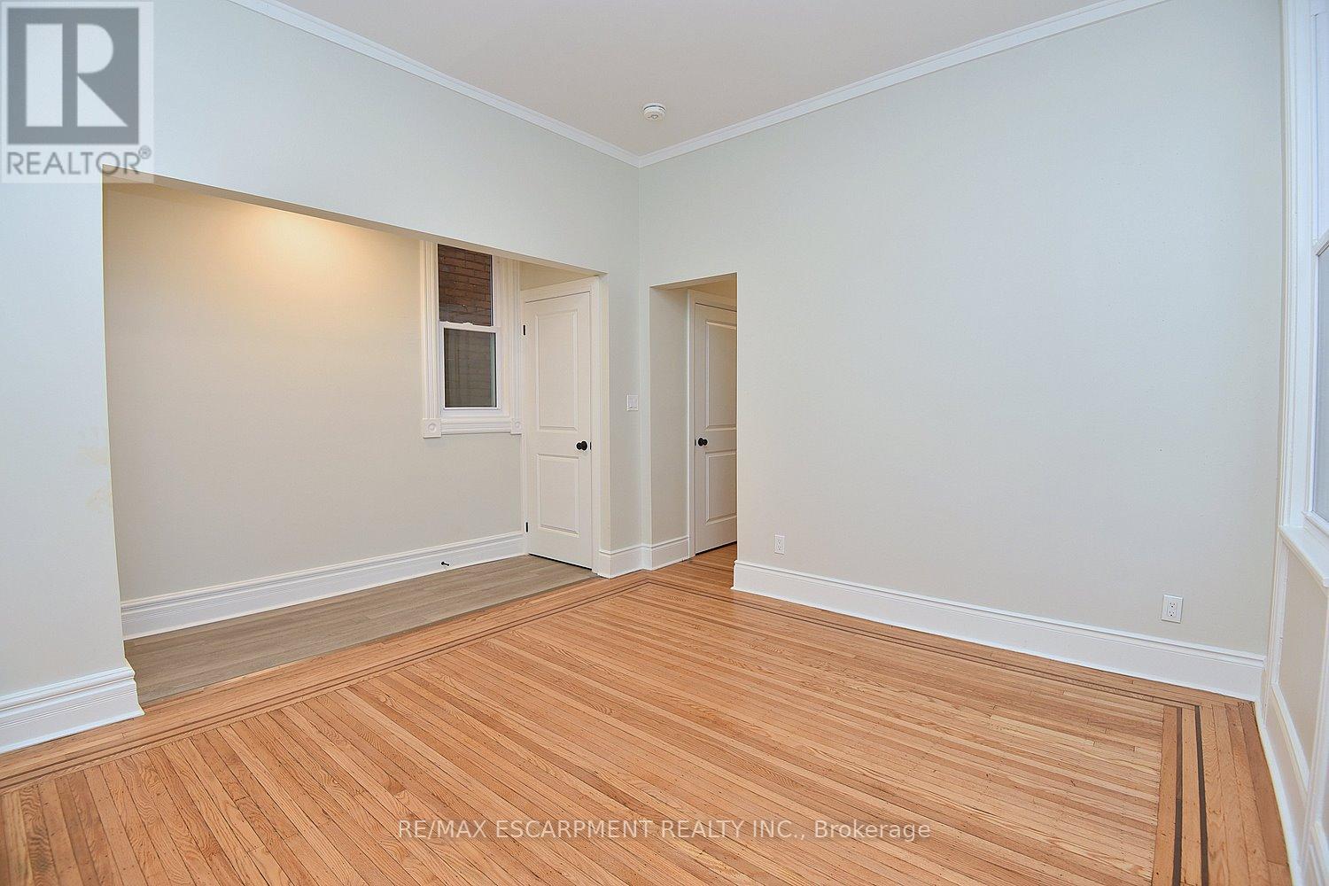 Photo 30 of 66 Erie Avenue, Hamilton ON