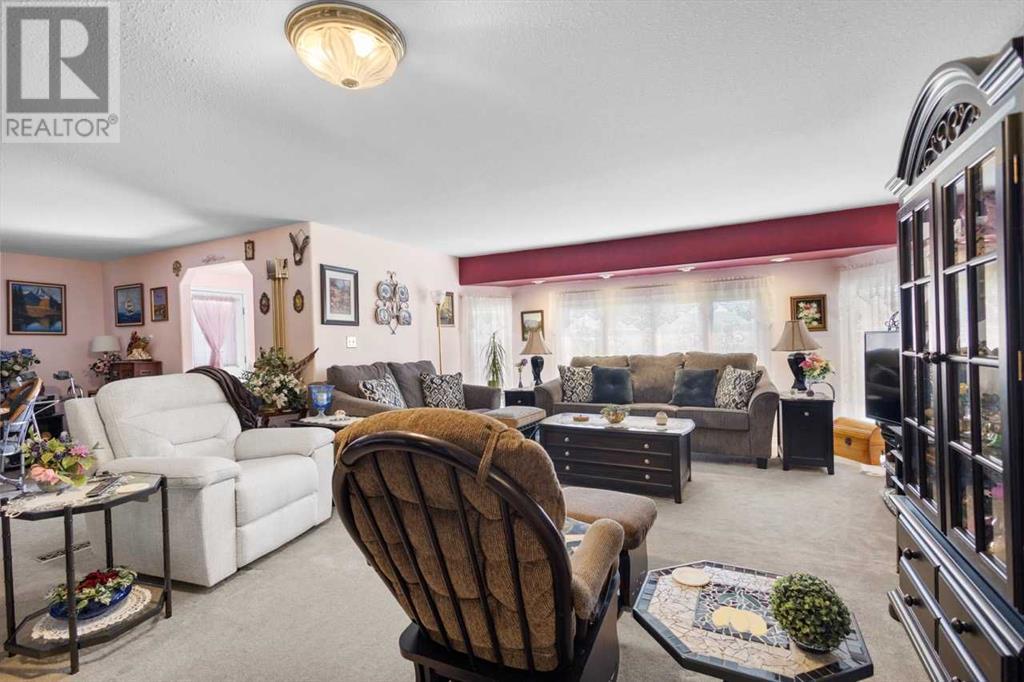 4718 College Avenue, Lacombe