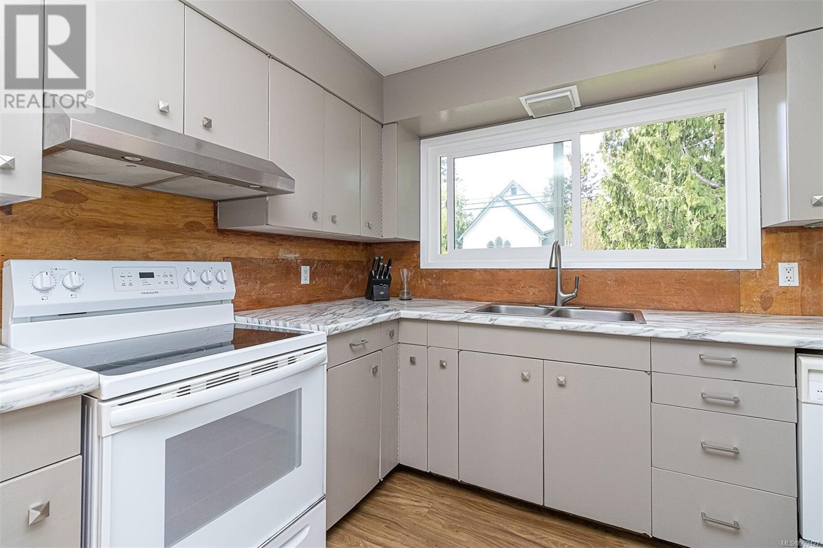 2115 Church Rd, Sooke