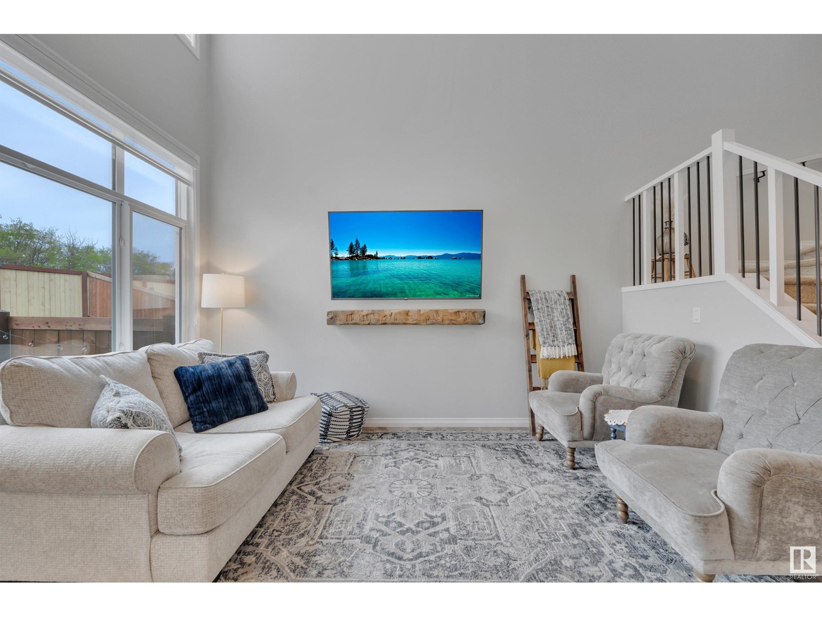 379 STOUT LN, Leduc