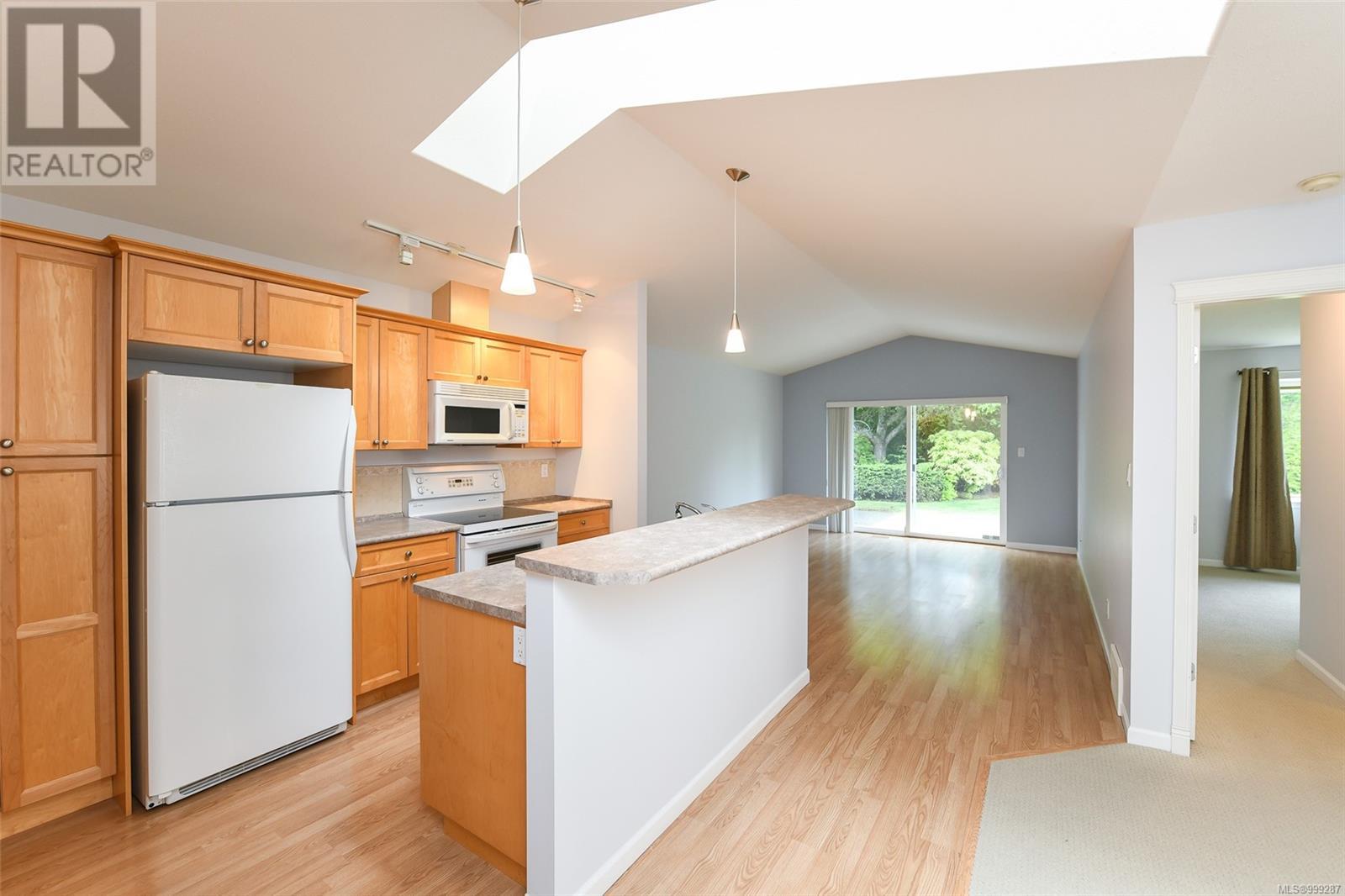 120 2077 St. Andrews Way, Courtenay