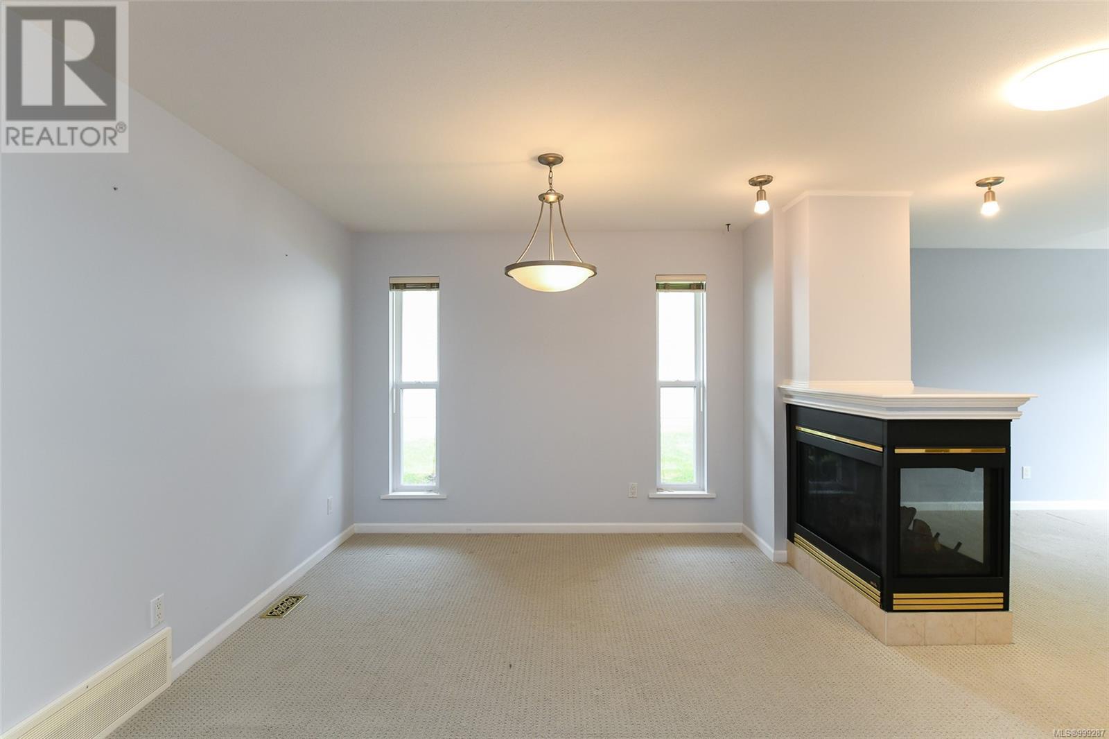 120 2077 St. Andrews Way, Courtenay