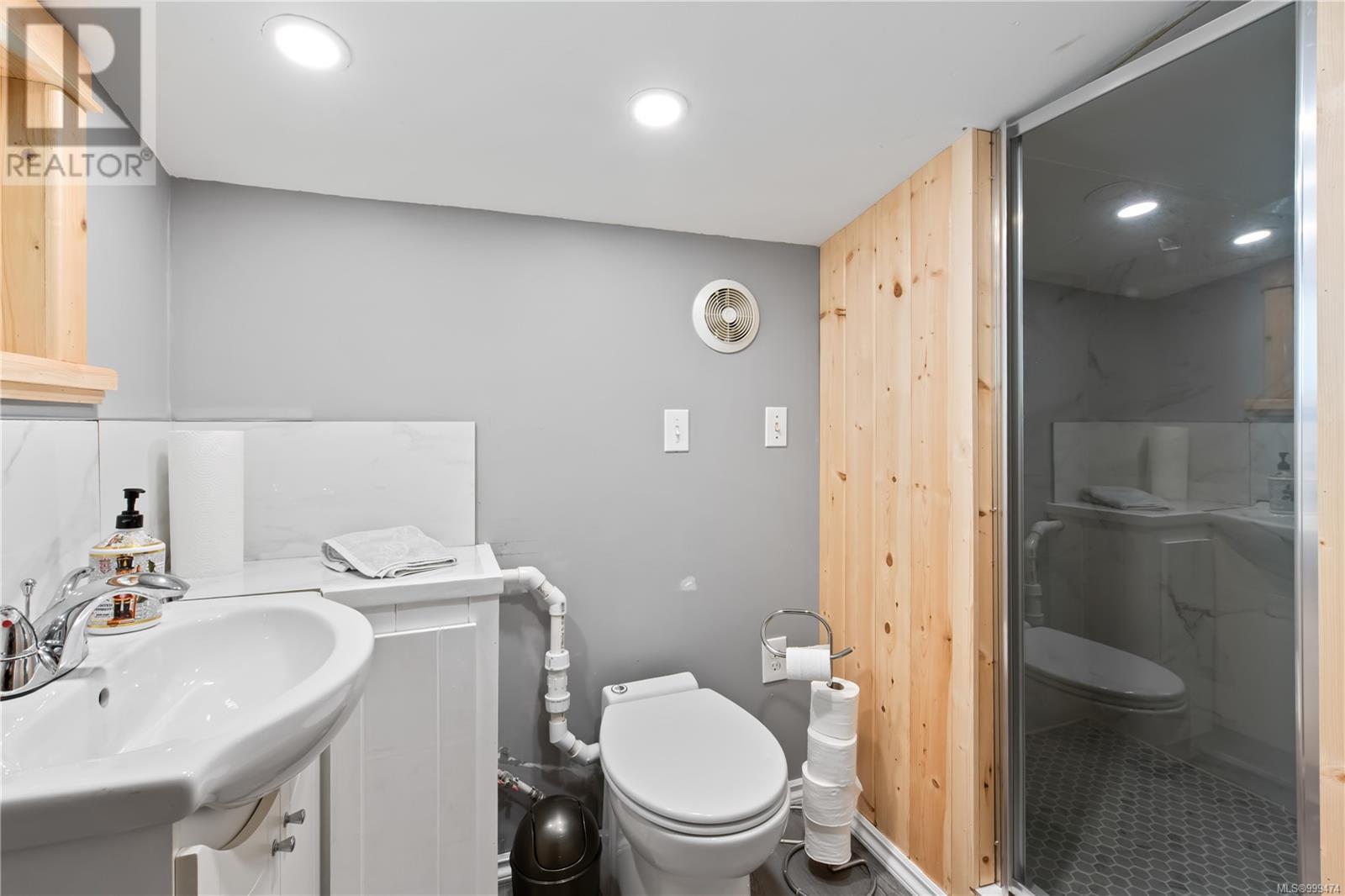 1065 Seventh Ave, Ucluelet
