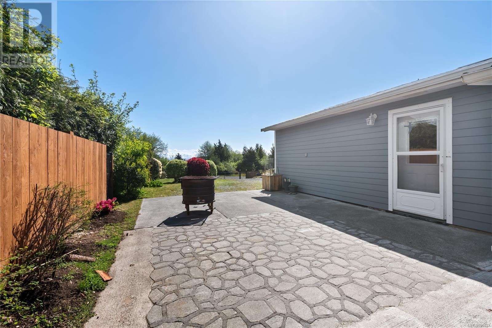 1065 Seventh Ave - 22
