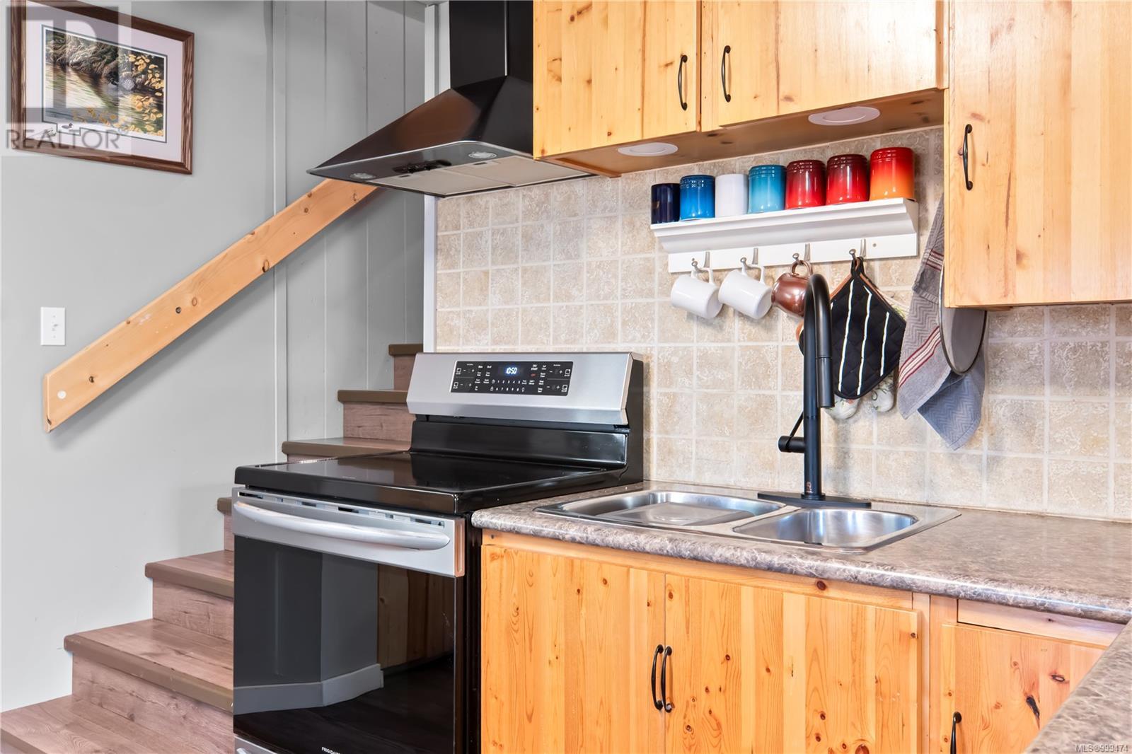 1065 Seventh Ave, Ucluelet