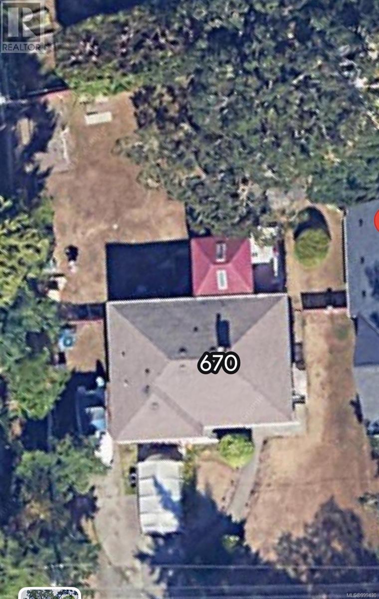 670 Burnside Rd W, Saanich