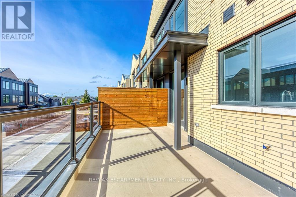 Photo 24 of 8 2273 Turnberry Road, Burlington ON
