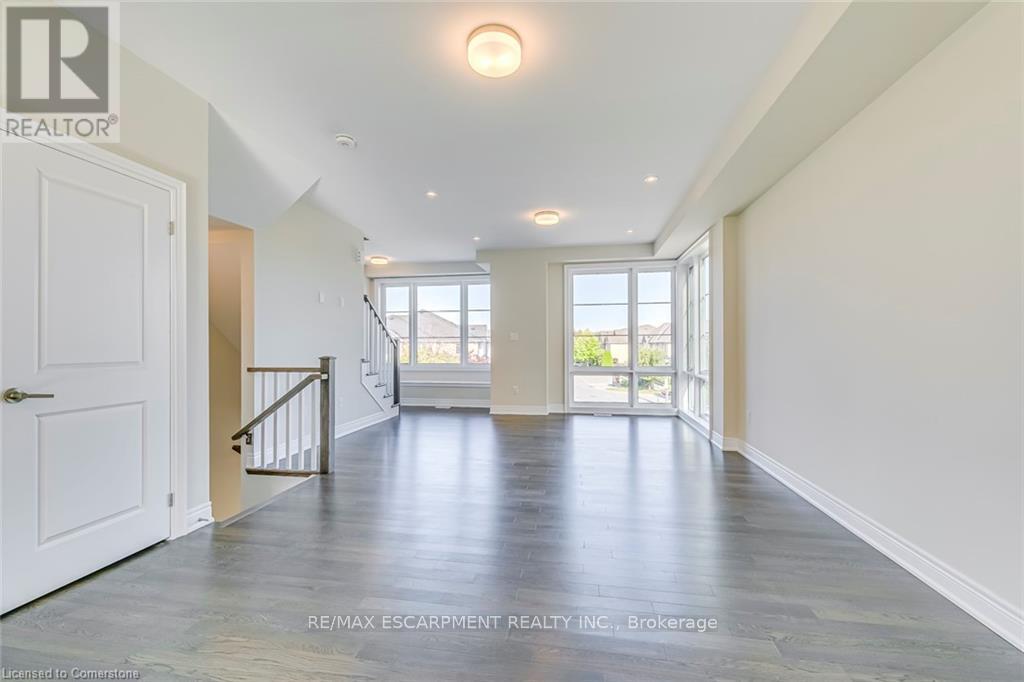 Photo 17 of 8 2273 Turnberry Road, Burlington ON