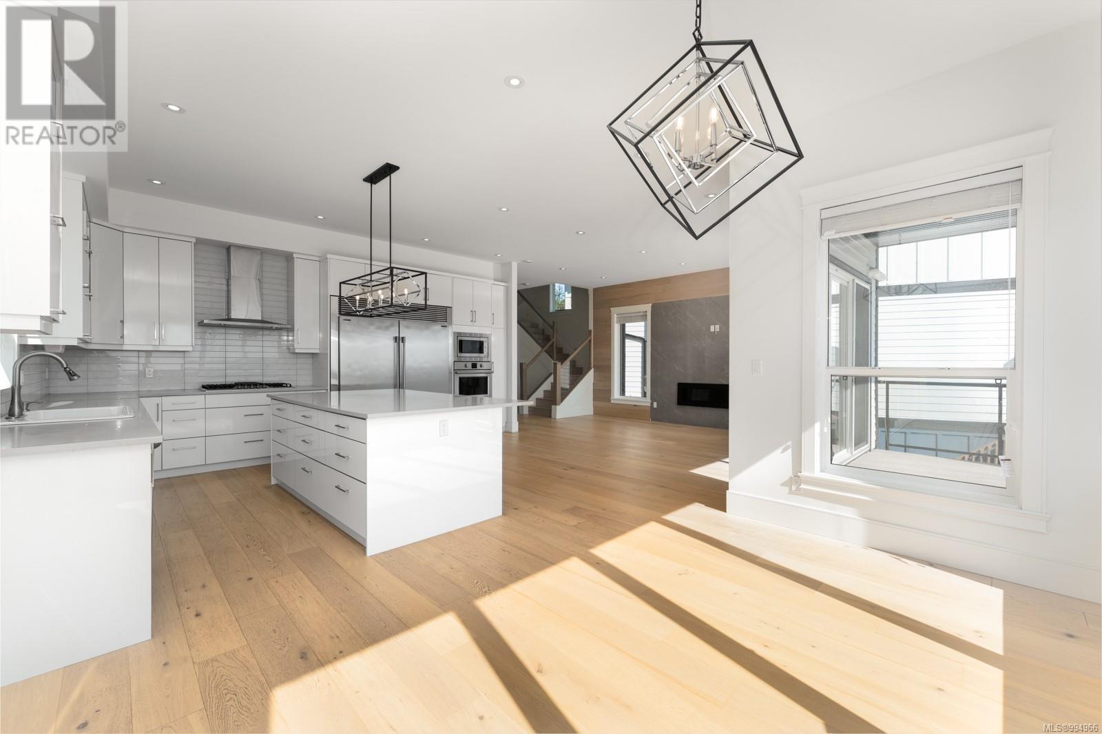  2411 Azurite Crescent, Langford
