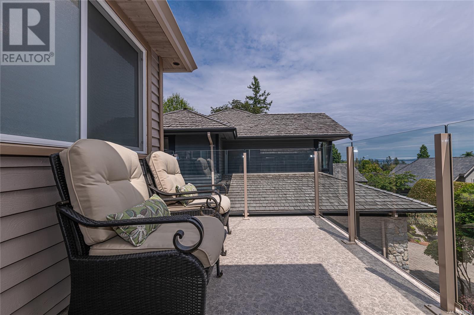 Photo 25 of 5300 Mynabird Lane, Saanich BC