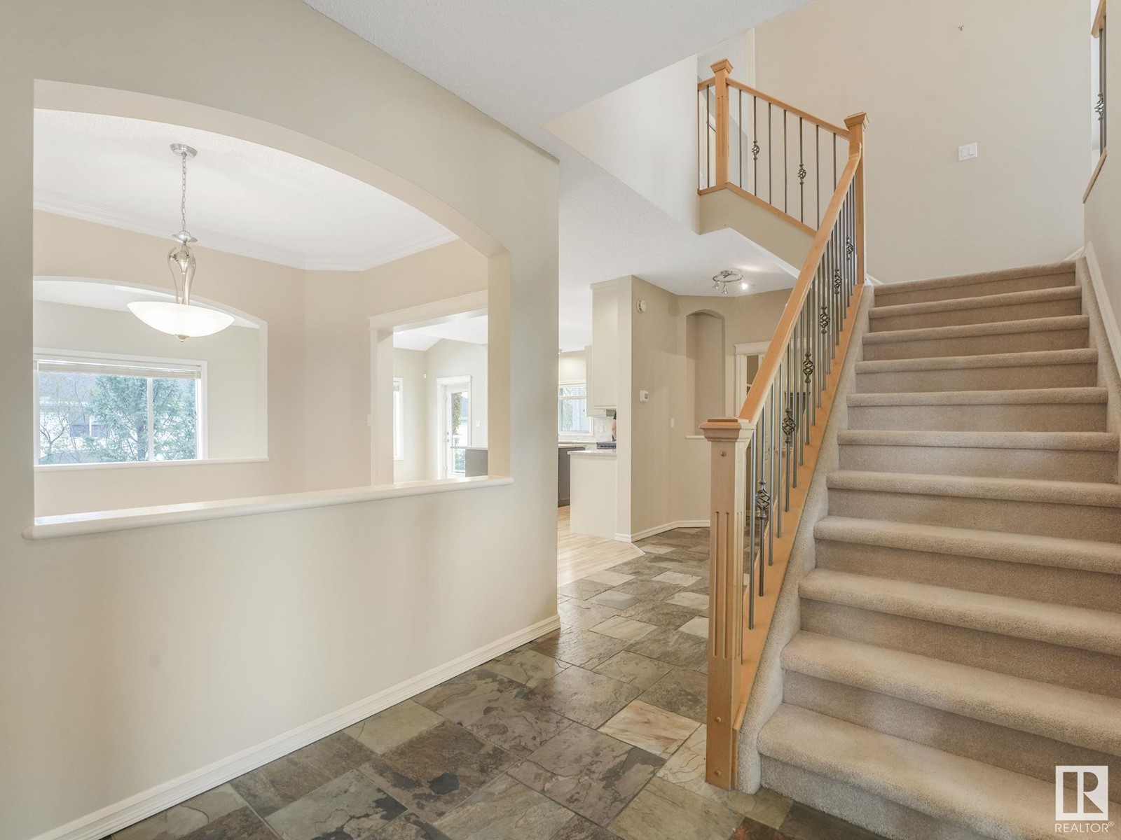 939 Lamb CR NW, Edmonton