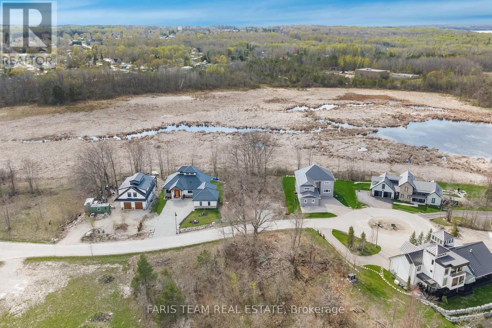 Photo 5 of 53 14 Swan Lane, Tay ON