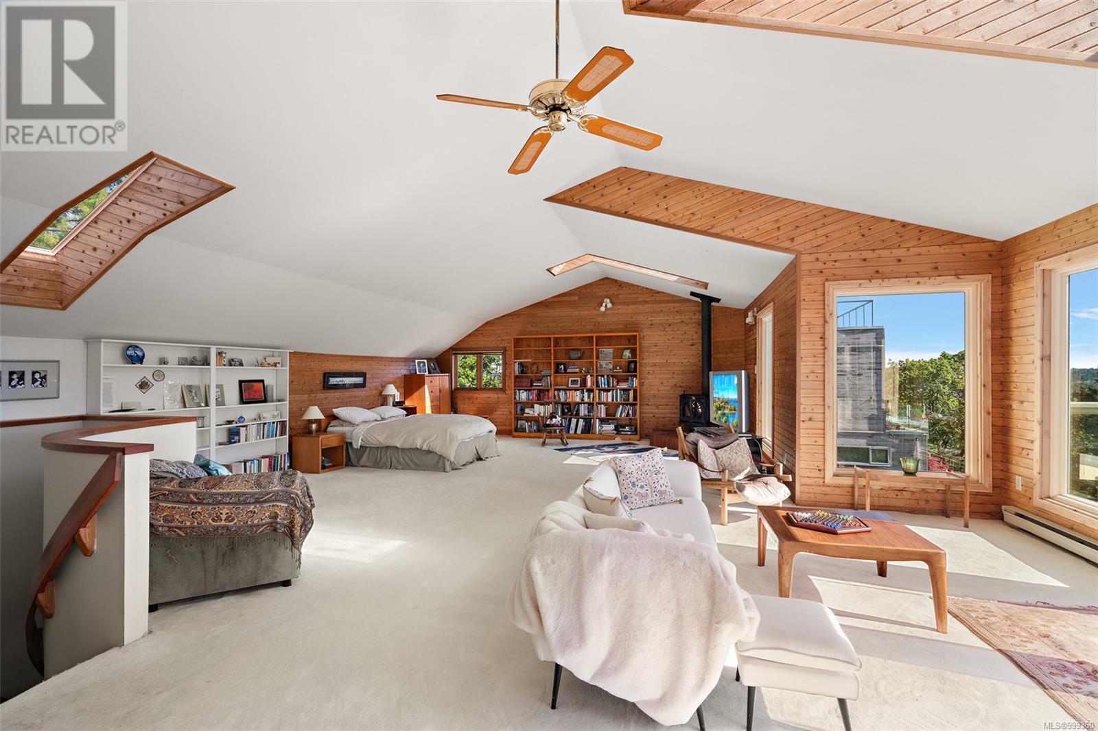 Single Family House Character for Sale in  Terrace Ave Victoria 