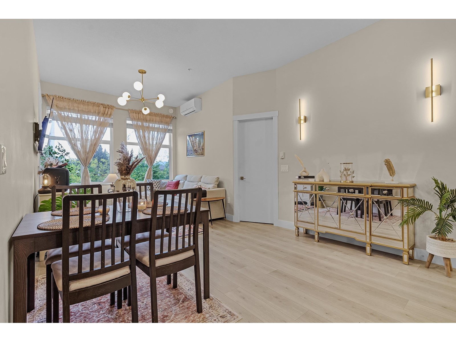 Photo 5 of 219 2120 Gladwin Road, Abbotsford BC